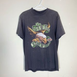 Vintage 3D emblem perfectly distrsssed and faded Harley Davidson tee size XL